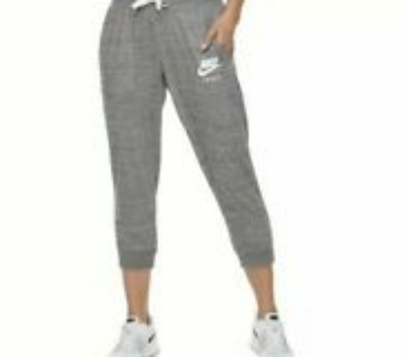 Nike Pants - Nike Vintage Capris